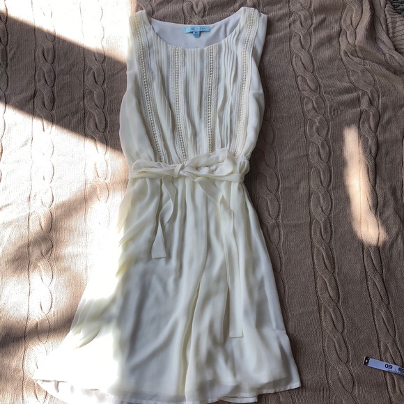 She & Sky Cream Dress - Picture 1 of 4